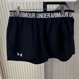 UNDER ARMOUR WOMEN’S ATHLETIC SHORTS